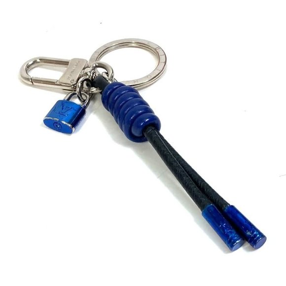 LOUIS VUITTON Portocle Knot Lock Bag Charm Key Holder Leather blue/Silver - Picture 1 of 12